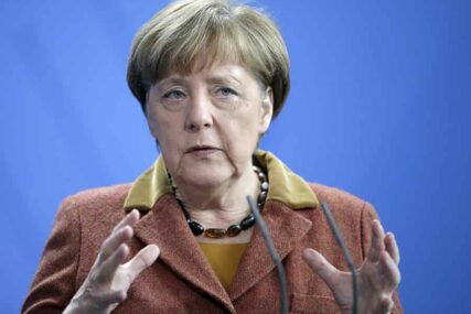 Merkel dobila Orden za zasluge