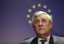 Tajani: Španijom upravljaju ekstremna ljevica i secesionisti