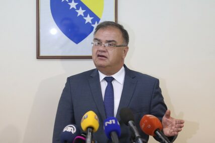 Ivanić: Dodik diže tenzije u RS, poziv na miting liči na poziv u rat