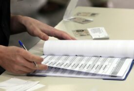 Kontrola biračkog spiska - 241.252 osobe sa nepotpunom adresom