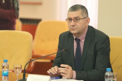 Petrić: Izuzetno mala izlaznost, na biračkom spisku jedva milion birača