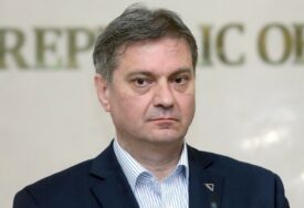 Zvizdić pozvao Islamsku zajednicu BiH da reaguje na izjave Izetbegovića