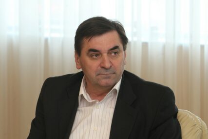 Dodik u klin, funkcioneri SNSD u ploču: Obren Petrović na seminaru NATO-a