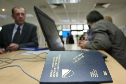 Šta uraditi ako vam ukradu ili izgubite pasoš dok ste u inostranstvu
