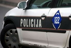 U saobraćajnoj nesreći u tunelu "1. mart" kod Zenice povrijeđena osoba