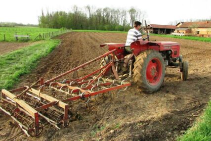 Udruženje poljoprivrednika FBiH od Vijeća ministara traži zaštitu domaće proizvodnje