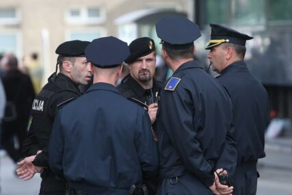 Momku koji je u Bihaću prijetio "beogradskim scenarijem" određen jednomjesečni pritvor