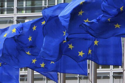 EU kritikovala Kosovo i Srbiju, spremna uvesti nove sankcije