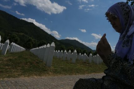 Reakcija Majki Srebrenice na odluku Suda BiH da se osumnjičeni za ubistvo 800 Bošnjaka brane sa slobode