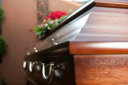 Na sahrani u Ekvadoru otkrili da "mrtva" žena ipak diše