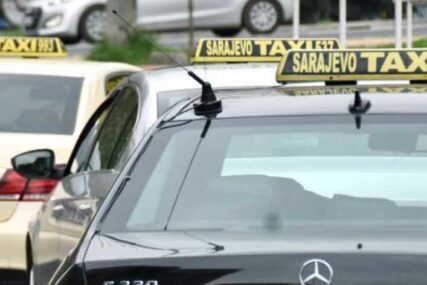 Vozač Sarajevo taksija preminuo za volanom: Imao još samo 8 mjeseci do penzije