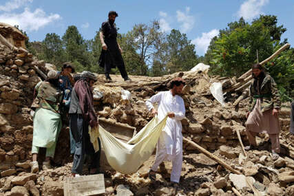 U zemljotresu u Afganistanu stradalo najmanje 155 djece
