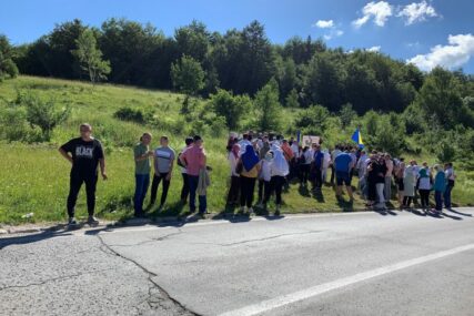 Porodice nestalih u Kalinoviku: Nudićemo novac za informacije