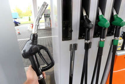 Cijene goriva padaju i dva puta dnevno