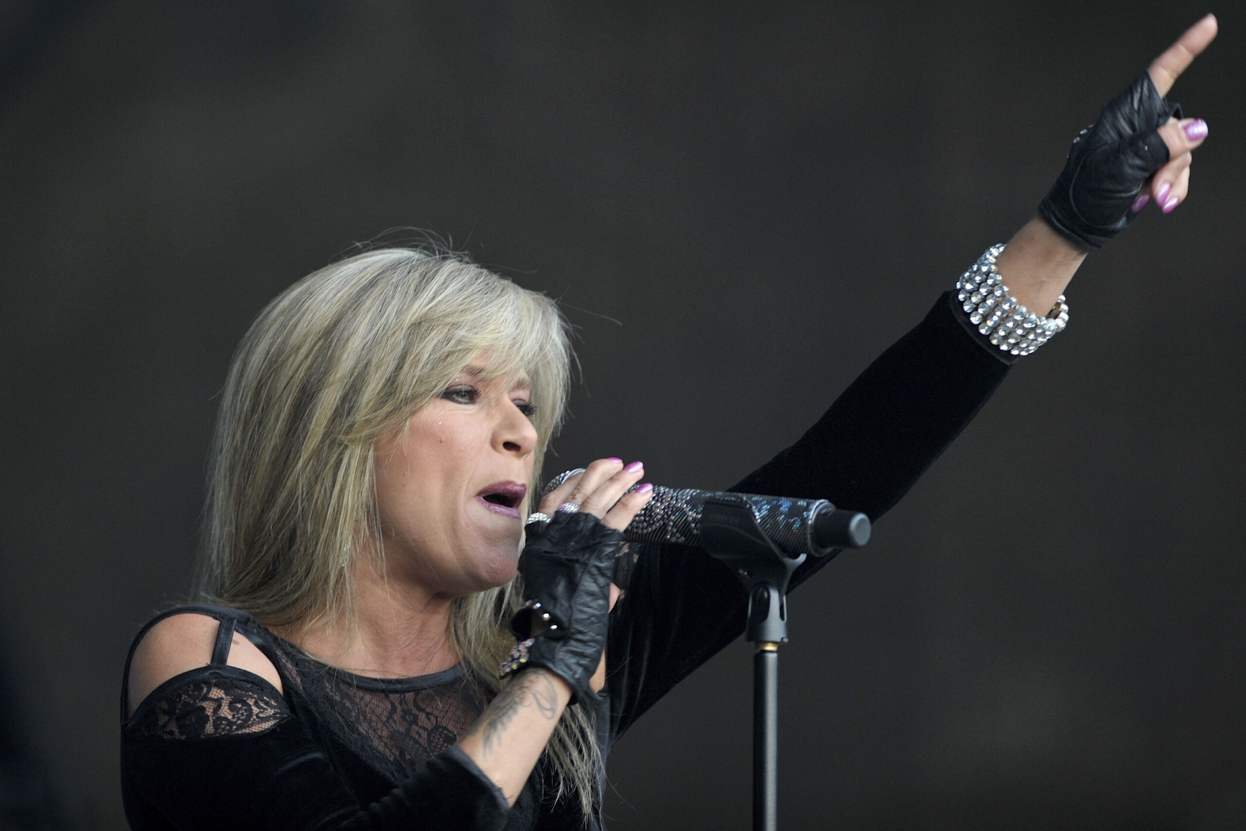Tiha patnja muškaraca u 80-im: Samantha Fox pred oltar ide sa ženom ...