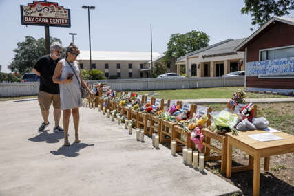 Američka škola u kojoj se desio masakr bit će srušena: Ne možete tražiti od učenika da se ikad vrate tamo