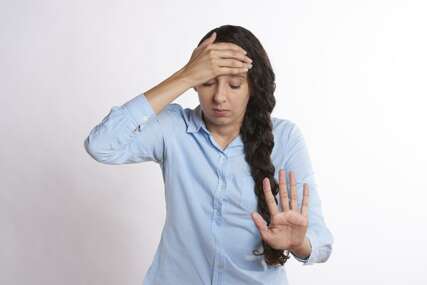 Glavobolja, lomljivi nokti... Ove simptome svi zanemaruju, a mogu ukazivati na ozbiljan zdravstveni problem