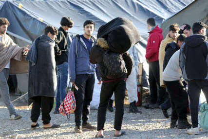 Stotine subsaharskih migranata mora napustiti Tunis