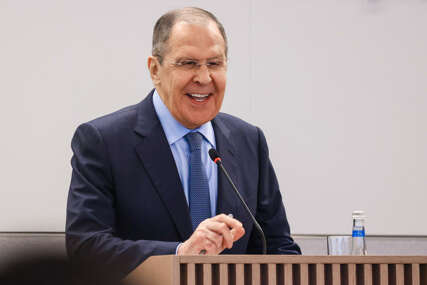 Lavrov se danas čitavom svijetu nasmijao u lice