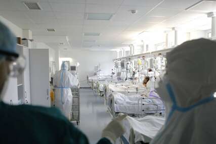 U Srbiji 4.500 novozaraženih, zabranjene posjete bolnicama