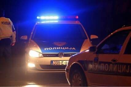 U saobraćajnoj nesreći kod Teslića poginuo vozač, suvozač teško povrijeđen