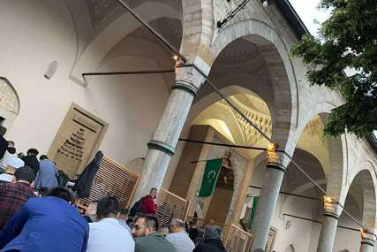 Klanjan bajram-namaz, centralna svečanost održana u Gazi Husrev-begovoj džamiji u Sarajevu