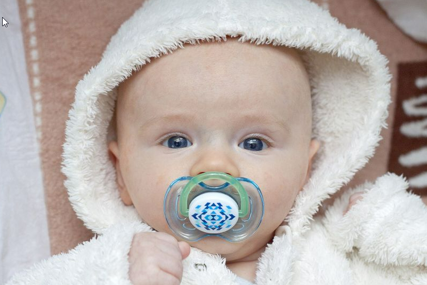 Da li vaša beba koristi cuclu? Evo zašto to nije dobro 