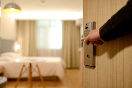 Koje stvari nikako ne biste smjeli uzeti iz hotelske sobe: Zbog nekih možete dobiti kaznu 