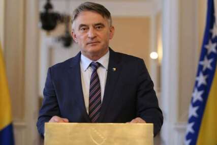 Komšić uzvraća Konakoviću: “Vođa” te osmorke, je isto kao i HDZ, više puta izjavio...