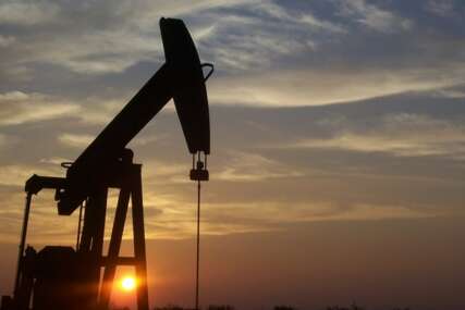 Zaustavljen rast cijena nafte: Zalihe u SAD porasle za oko 2,2 miliona barela