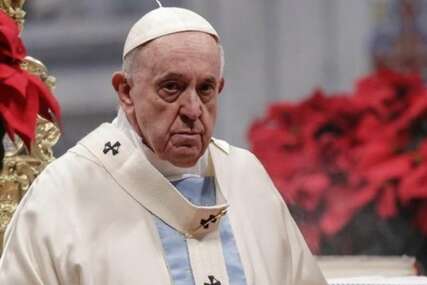 Papa Franjo: Oprostite zbog crkvenog seksualnog zlostavljanja djece