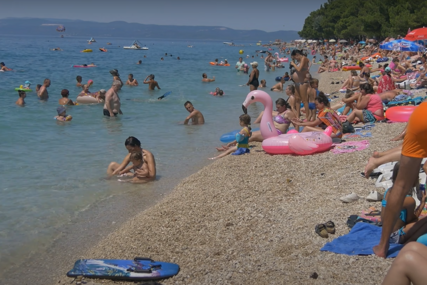 U Hrvatskoj slijede kazne za ostavljanje peškira na plaži 