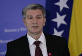 Šemsudin Mehmedović: ‘Izlazim iz SDA i formiram novu stranku’