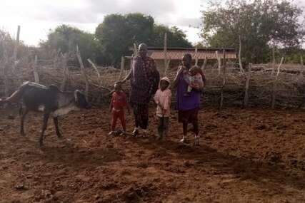 Bračni par iz Sarajeva kupio kravu siromašnoj porodici iz Tanzanije: Prijateljstvo ne poznaje granice