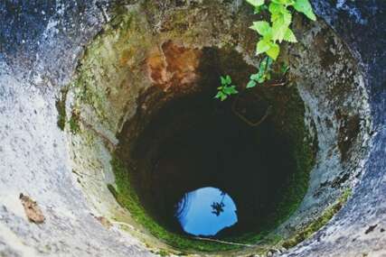 Muškarac kod Virovitice šokiran otkrićem na dnu bunara: Na teren izašla policija