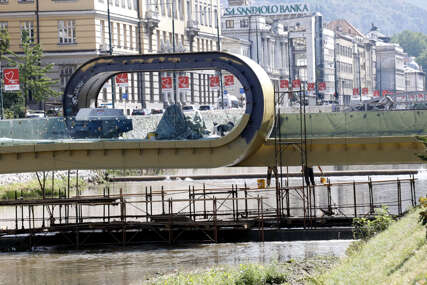 U toku radovi na rekonstrukciji mosta "Festina Lente": Pogledajte šta smo zabilježili