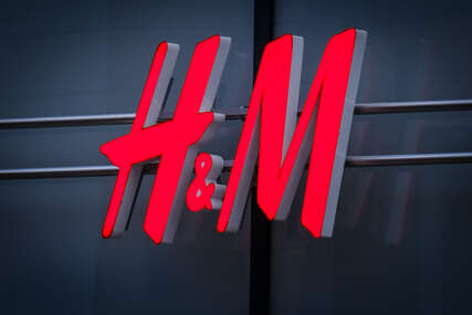 Ogromni redovi ispred prodavnica H&M u Moskvi: Rasprodaja prije povlačenja iz Rusije