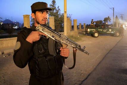 Osam mrtvih i 18 ranjenih u napadu Islamske države u Kabulu