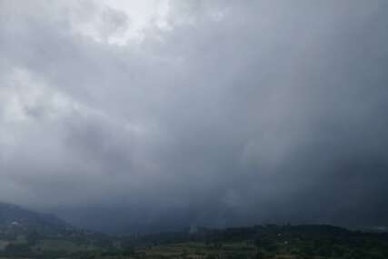 U BiH pretežno oblačno vrijeme, moguća slaba kiša