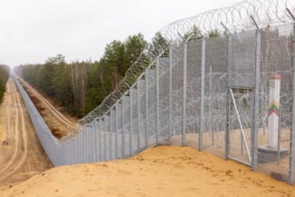 Litvanija završila izgradnju sigurnosne ograde na granici s Bjelorusijom