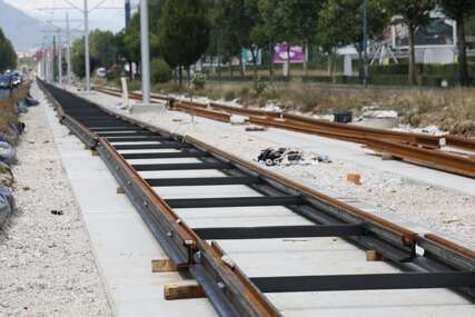 Zaduženje radi izgradnje pruge Ilidža - Hrasnica jedna od najavljenih tema Parlamenta FBiH