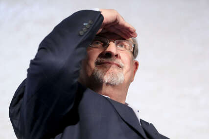 Napadač na Rushdiea se izjasnio da nije kriv