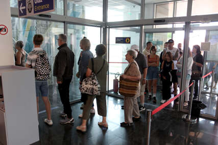 Veliki broj turista u Sarajevu, za vožnju žičarom tražila se karta više