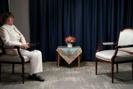 Predsjednik Irana odbio intervju sa Amanpour jer je odbila nositi maramu