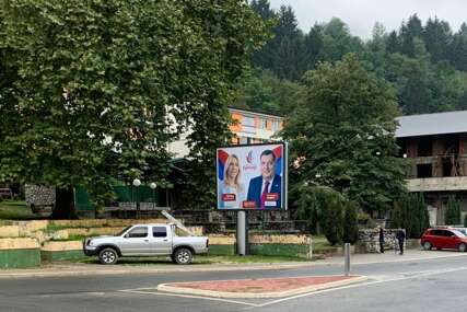 Dodik i Cvijanović na plakatima u Srebrenici, a kampanja nije ni počela
