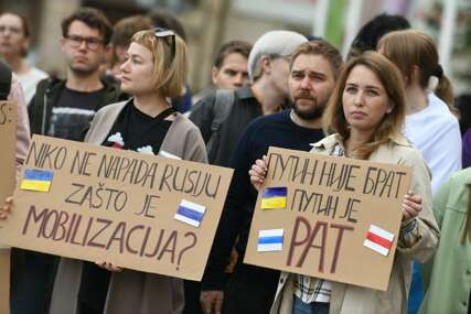 Antiratni protest u centru Beograda: "Putin nije brat, Putin je rat"