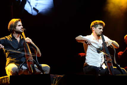 Svjetski poznati dvojac 2Cellos sinoć u Zagrebu održao svoj posljednji koncert