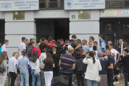 Dva Azerbejdžanca upisana u Srednju mašinsku tehničku školu u Sarajevu