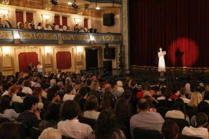 U Narodnom pozorištu Sarajevo svečano otvoren 10. Juventafest