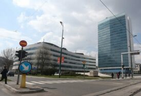 Vijeće ministara BiH traži firmu za održavanje web stranice, ko li će omastiti brk